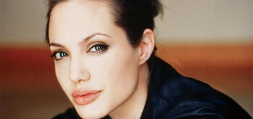 Angelina Marilyn Monroe, Clooney ise Frank Sinatra oluyor