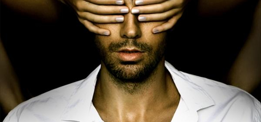 Enrique Iglesias "There Goes My Baby"  