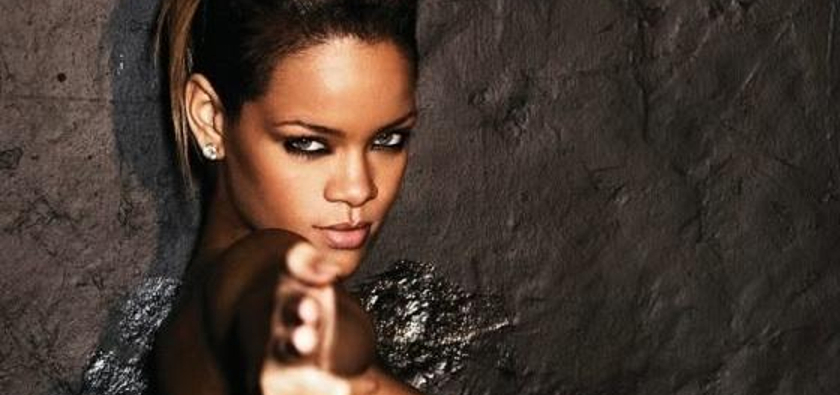 Rihanna Da Hareme Katılıyor 